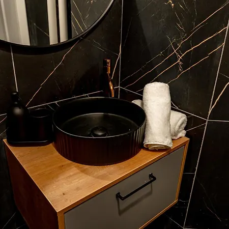 Square Haven 2 W Ac בוקרשט