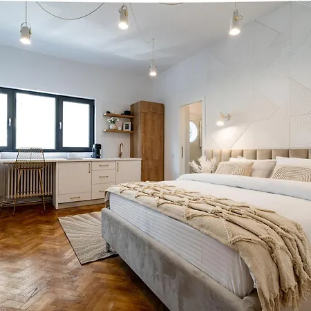Square Haven 2a - Gem With Air Conditioning
