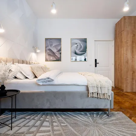 Square Haven 2a - Gem With Air Conditioning