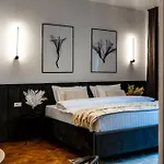 Square Haven 2 W Ac Bucarest